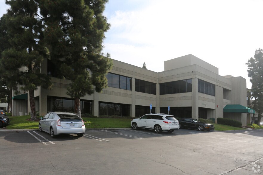 17775 Main St, Irvine, CA for lease - Primary Photo - Image 1 of 15