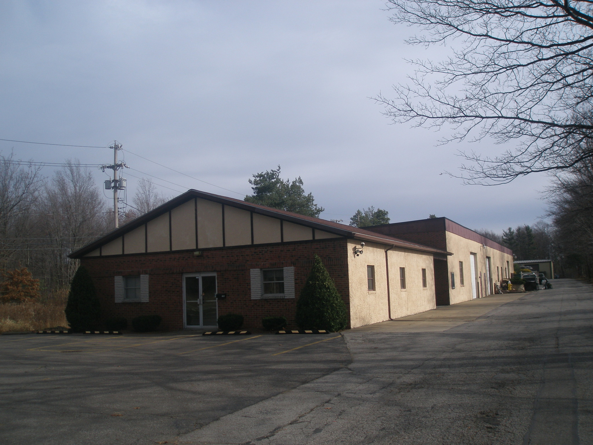 1055-1057 Bradley Rd, Westlake, OH à vendre Photo du bâtiment- Image 1 de 1