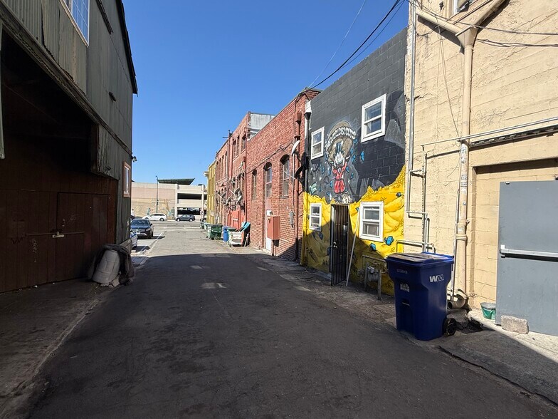 935 B St, Hayward, CA à vendre - Photo du bâtiment - Image 3 de 6