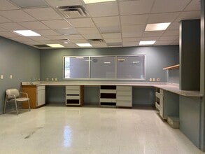 209 W Village Blvd, Laredo, TX for lease Interior Photo- Image 2 of 14