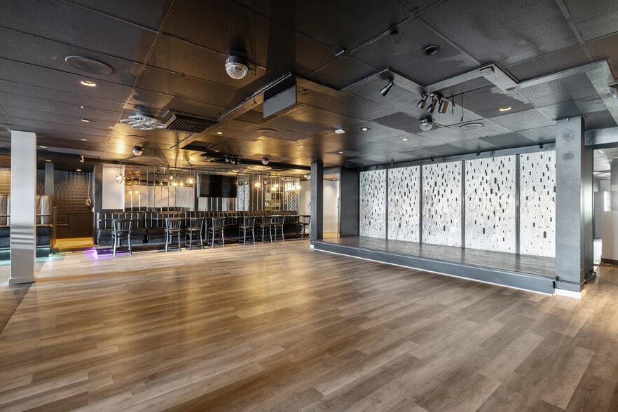 3940 4th Ave, San Diego, CA for lease - Matterport 3D Scan - Image 3 of 16