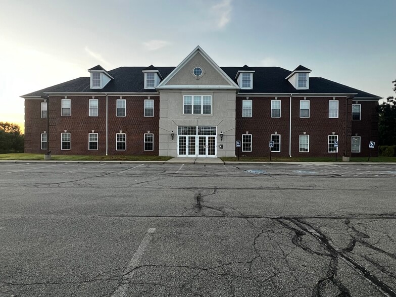 2100 Garden Dr, Mars, PA for lease - Building Photo - Image 1 of 6