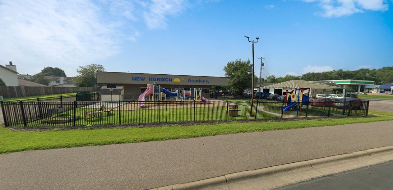 6800-6842 N Humboldt Ave, Brooklyn Center, MN à louer Photo intérieure- Image 1 de 1