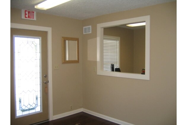 2201 S Bay St, Eustis, FL à louer - Photo intérieure - Image 3 de 10