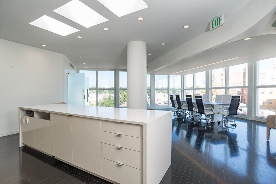 4049 Pennsylvania Ave, Kansas City, MO à louer - Photo intérieure - Image 3 de 15