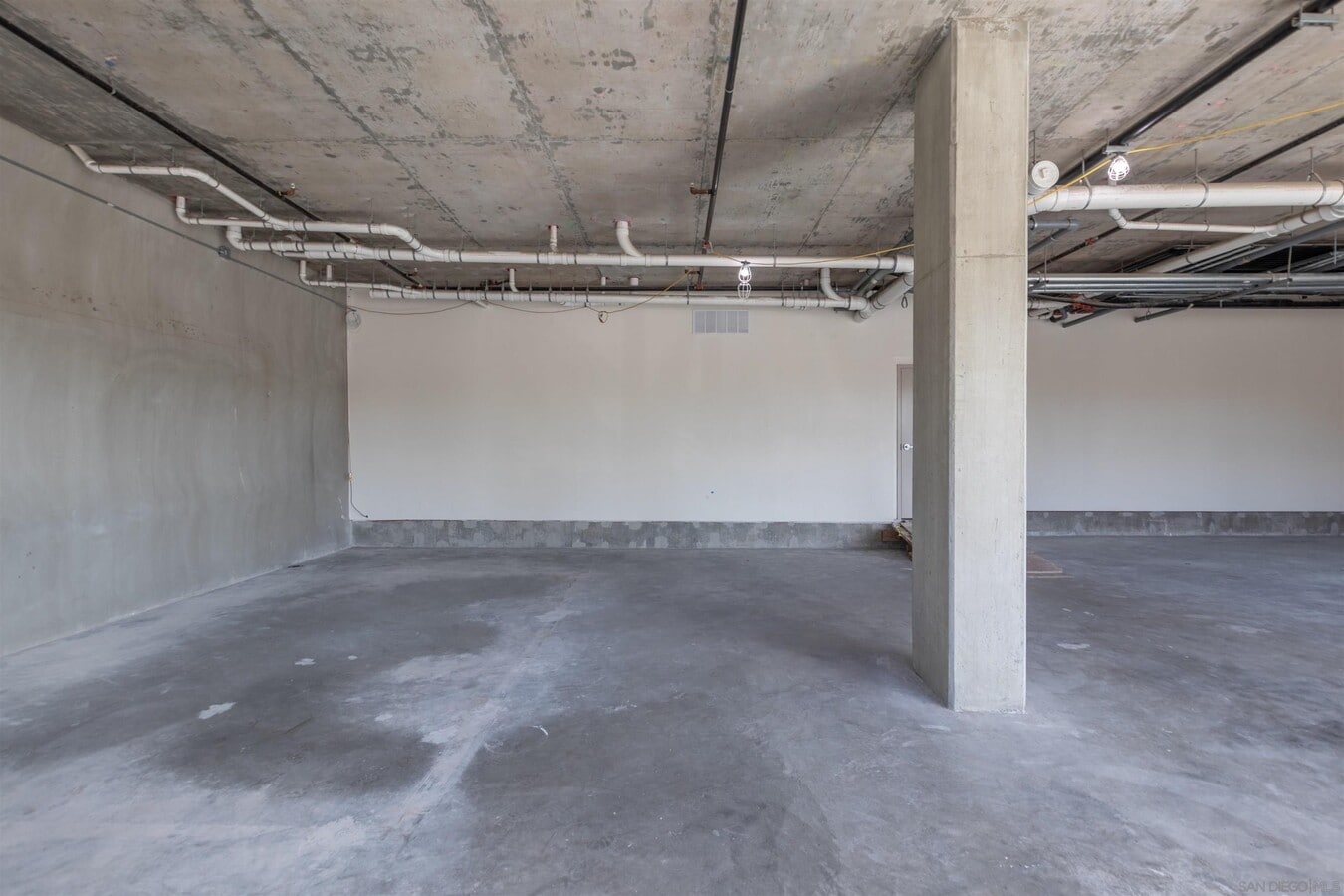 4473 30th St, San Diego, CA 92116 - Unit 101 -  - Interior Photo - Image 2 of 4