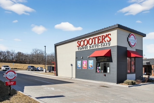 Plus de détails pour 905 N Walnut St, Cameron, MO - Commerce de détail à vendre