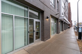814 S 3rd St, Minneapolis, MN à louer Photo intérieure- Image 1 de 24