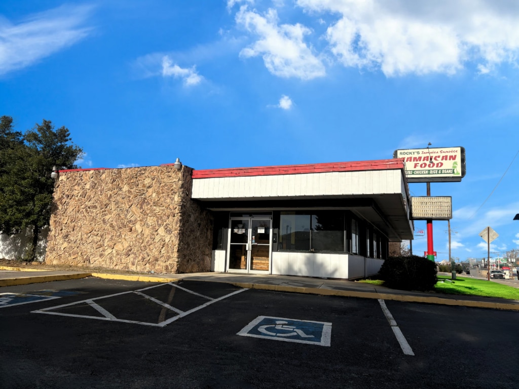 501 N Cusick St, Maryville, TN for lease Building Photo- Image 1 of 7