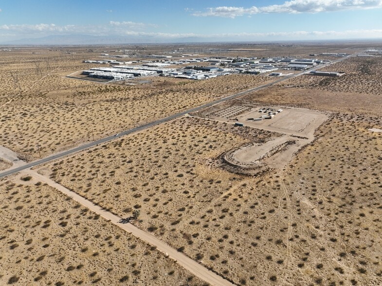 17650 Koala dr, Adelanto, CA for sale - Building Photo - Image 3 of 7