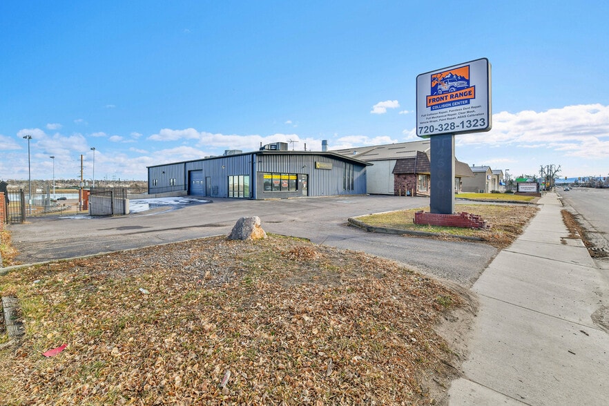 4560 S Federal Blvd, Englewood, CO à vendre - Photo du bâtiment - Image 1 de 49
