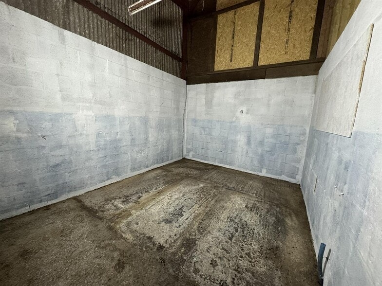 4 B3143, Piddletrenthide for lease - Interior Photo - Image 3 of 5