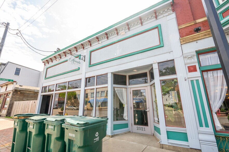 2015 Madison rd, Cincinnati, OH à louer - Photo du bâtiment - Image 3 de 12