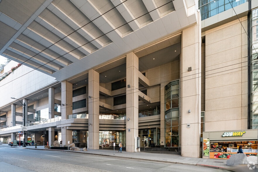 701 Pike St, Seattle, WA à louer - Photo du bâtiment - Image 2 de 3