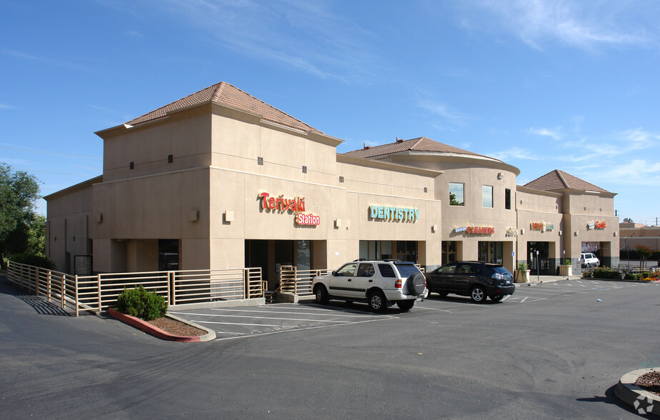 141-155 Iron Point Rd, Folsom, CA for lease - Building Photo - Image 3 of 5