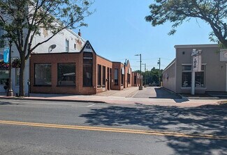 Plus de détails pour 153 Brock St N, Whitby, ON - Commerce de détail à louer