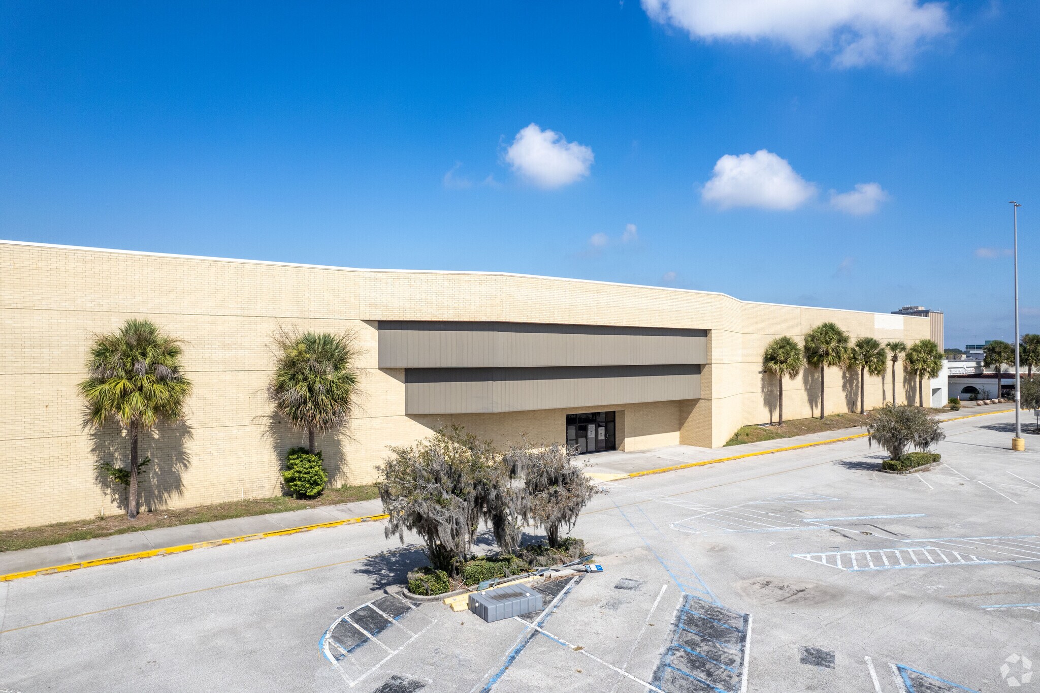 9501 Arlington Expy, Jacksonville, FL for sale Building Photo- Image 1 of 7