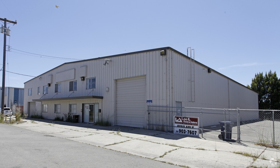 21393 Curtis St, Hayward, CA for sale - Building Photo - Image 2 of 4