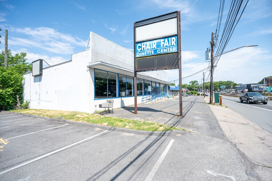 1455-1457 VFW Pky, West Roxbury, MA à vendre - Photo du bâtiment - Image 2 de 7