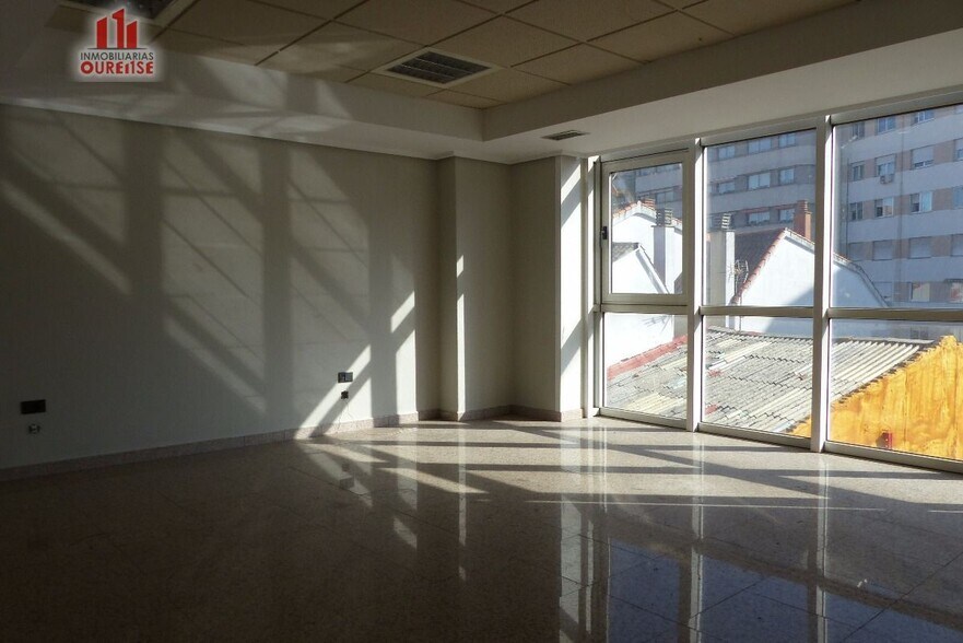 Office in Ourense, Orense for lease - Building Photo - Image 1 of 12