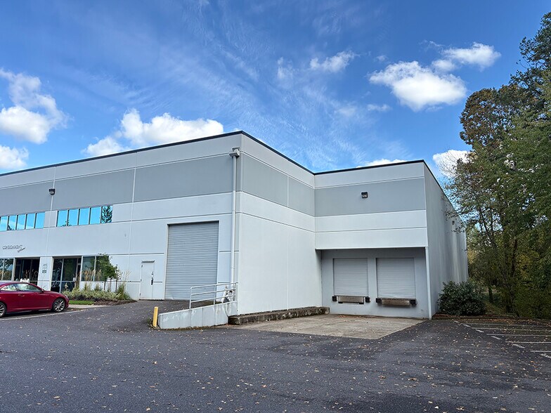 10140 SW Allen Blvd, Beaverton, OR à louer - Photo du bâtiment - Image 2 de 4