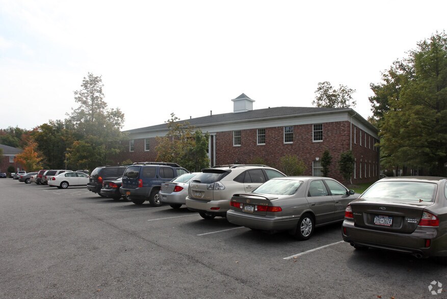3045 Southwestern Blvd, Orchard Park, NY for lease - Primary Photo - Image 3 of 15