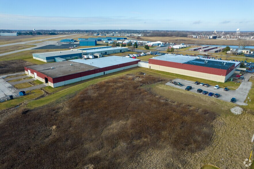 648 Clymer Rd, Marysville, OH à louer - Aérien - Image 3 de 9