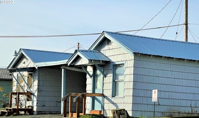 230 NW Main St, Winston, OR for sale Primary Photo- Image 1 of 16