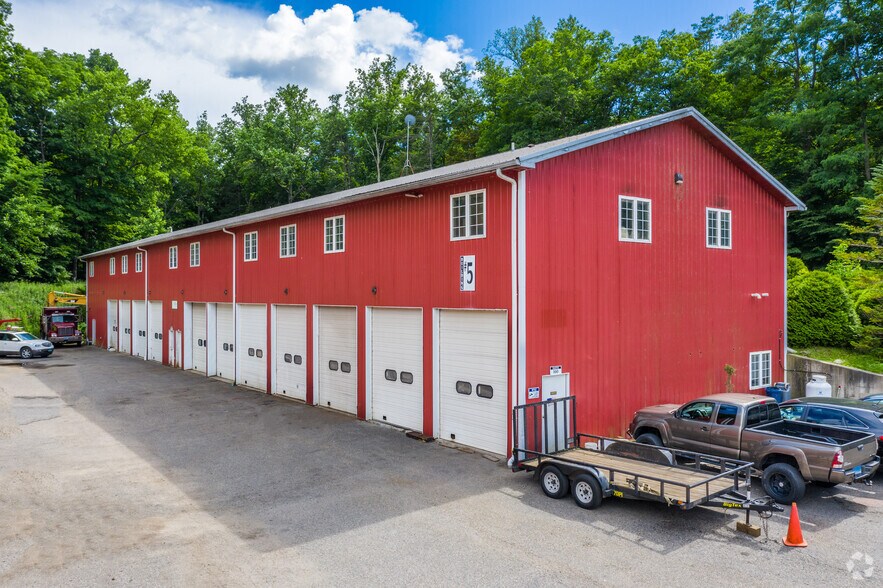 223 Kent Rd, New Milford, CT à louer - Photo principale - Image 1 de 3