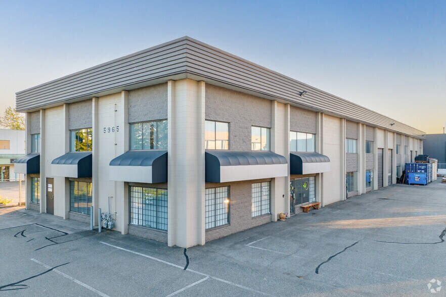 5965 205A St, Langley, BC à louer - Photo du bâtiment - Image 1 de 7