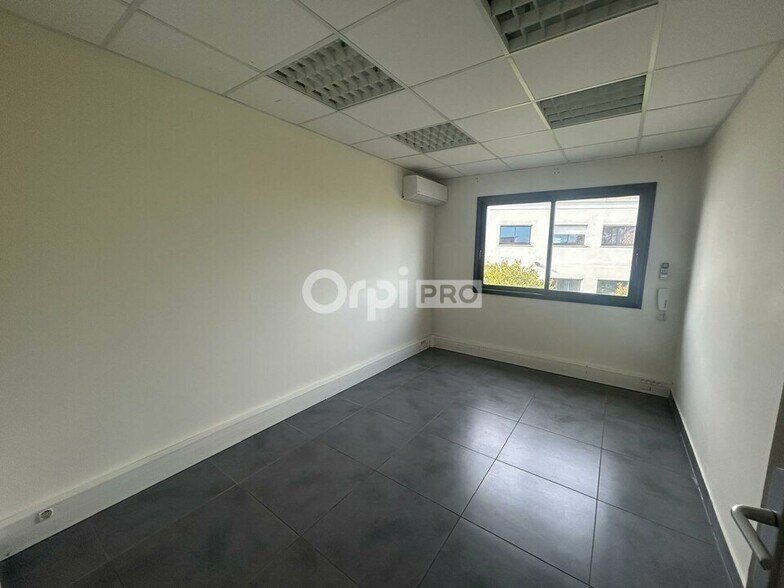 Bureau dans Avignon à vendre - Photo intérieure - Image 2 de 9