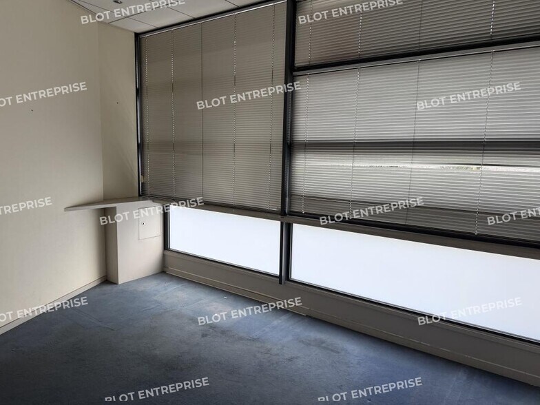Office in Brest for lease - Interior Photo - Image 2 of 6