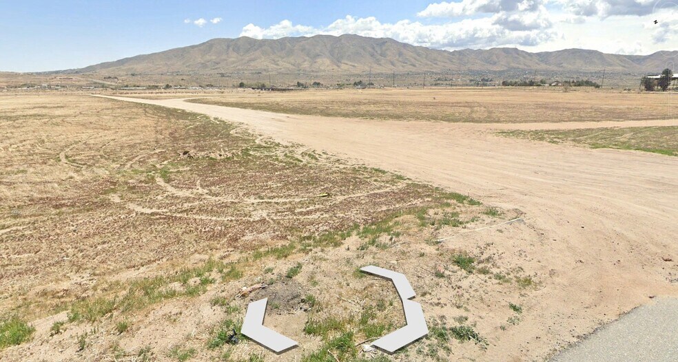 Poppy st, Apple Valley, CA à vendre - Photo du bâtiment - Image 1 de 1