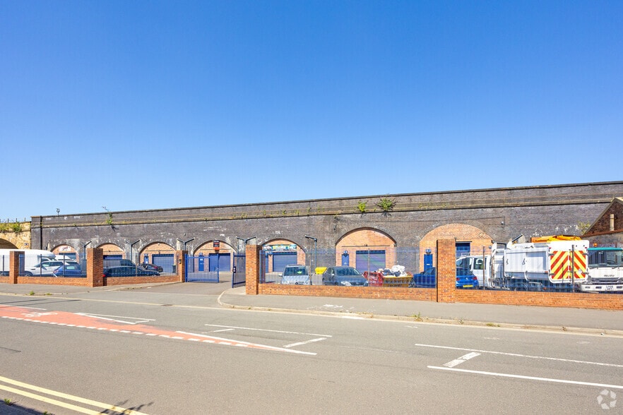 Princess St, Sheffield for lease - Building Photo - Image 2 of 4