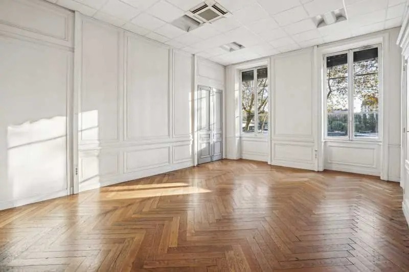 Office in Lyon for lease - Interior Photo - Image 3 of 10