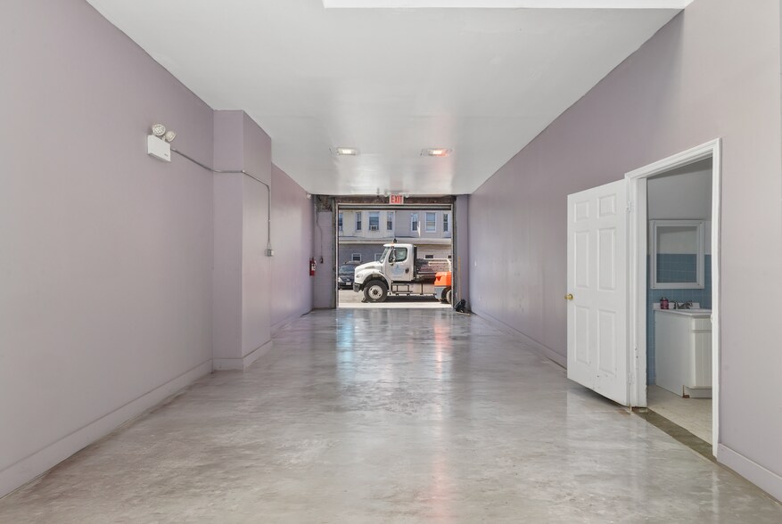 8711 118th St, Richmond Hill, NY à louer - Photo intérieure - Image 3 de 12