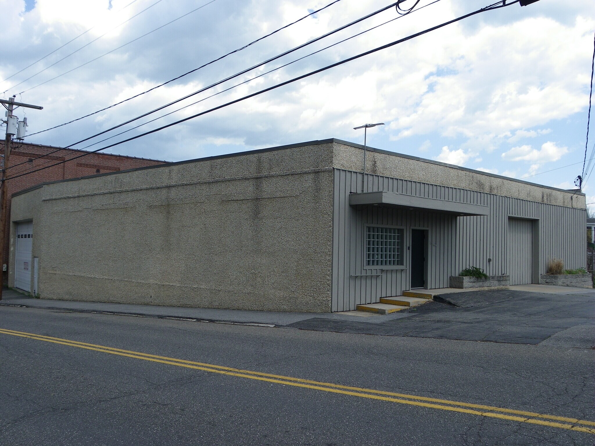 46 Summer St, Torrington, CT à vendre Photo du bâtiment- Image 1 de 1