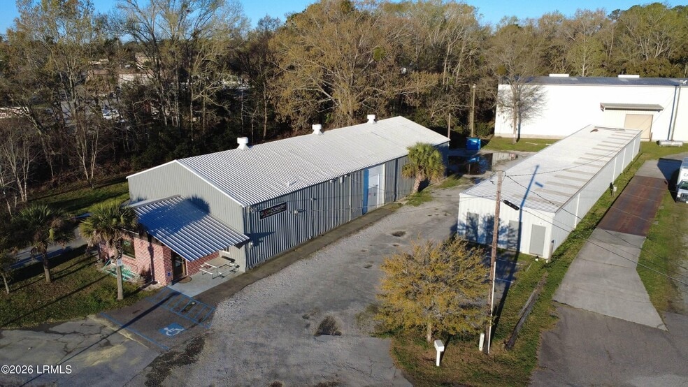46 Robert Smalls Pky, Beaufort, SC for lease - Building Photo - Image 3 of 14