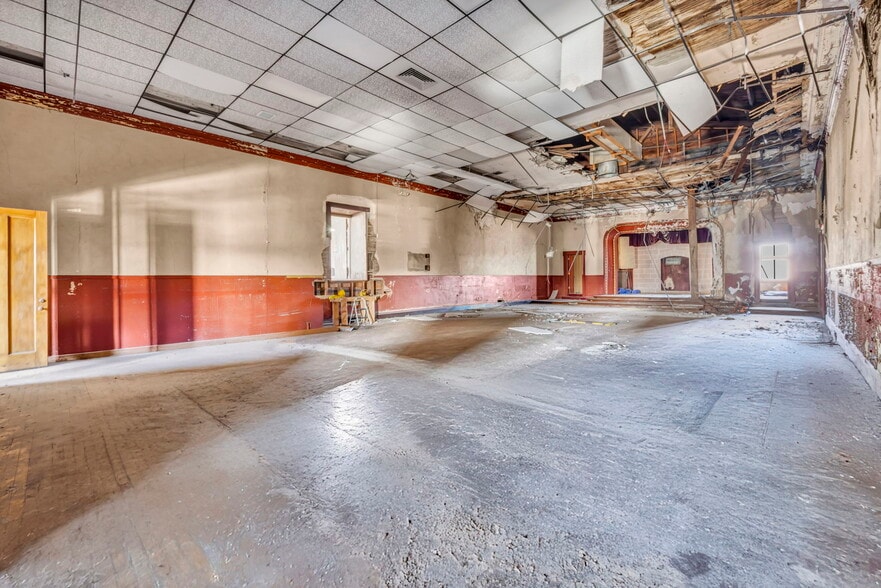 112-130 Erie St S, Massillon, OH for sale - Building Photo - Image 3 of 66