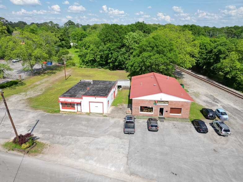 100-102 Church Street, Madison, AL 35758 portfolio of 2 properties for sale on LoopNet.ca - Building Photo - Image 2 of 2