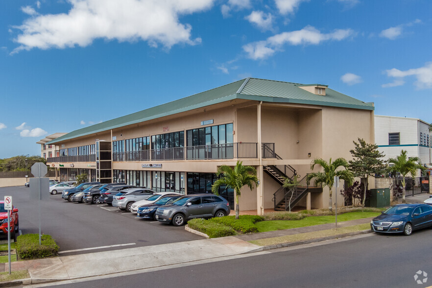 94-1144 Ka Uka Blvd, Waipahu, HI à vendre - Photo du bâtiment - Image 1 de 1