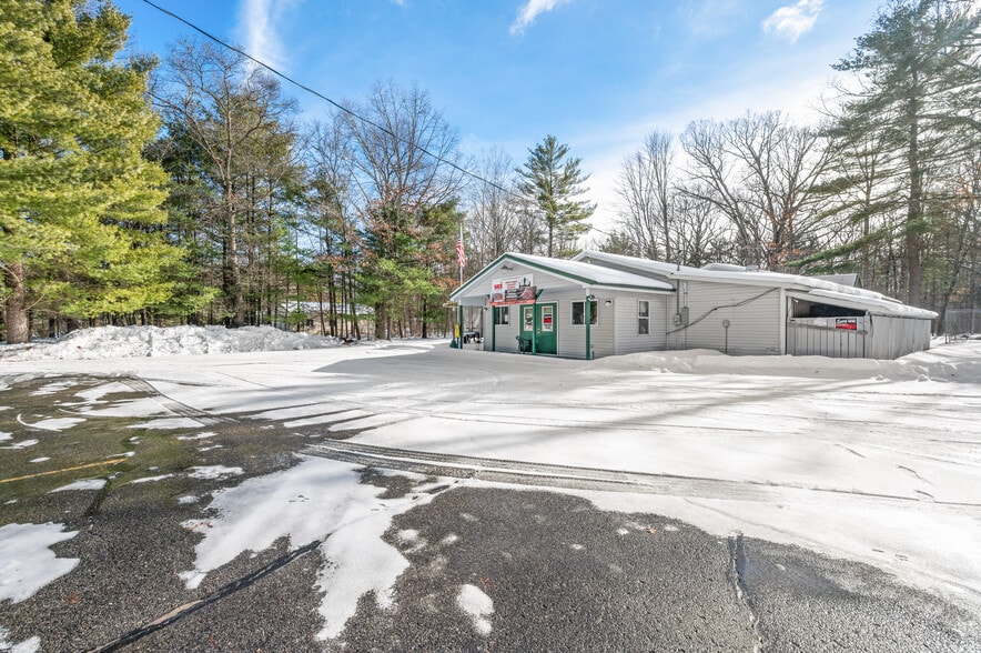 19055 12 Mile Rd, Big Rapids, MI for sale - Building Photo - Image 2 of 20