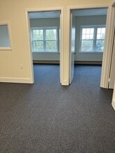 1341 Hamburg Tpke, Wayne, NJ à louer Photo intérieure- Image 2 de 7