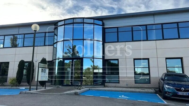 Office in Aix-en-Provence for sale Building Photo- Image 1 of 7
