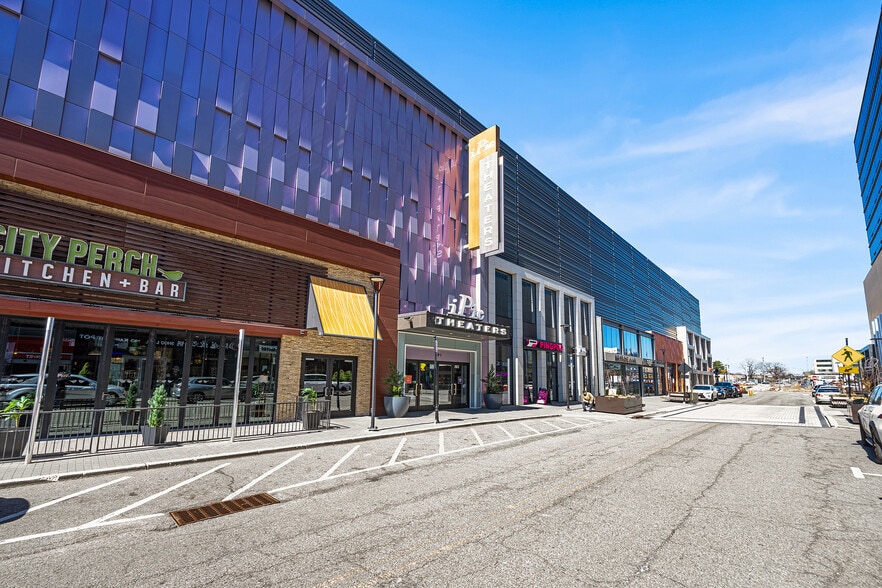 2030 Hudson St, Fort Lee, NJ for lease - Building Photo - Image 2 of 7