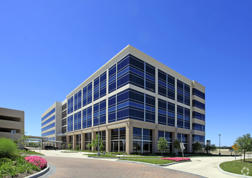 15021 Katy Fwy, Houston, TX for lease - Building Photo - Image 2 of 7