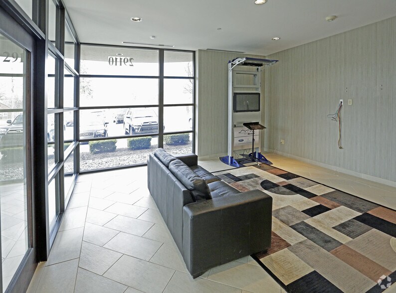 29110 Inkster Rd, Southfield, MI à louer - Photo du bâtiment - Image 3 de 37