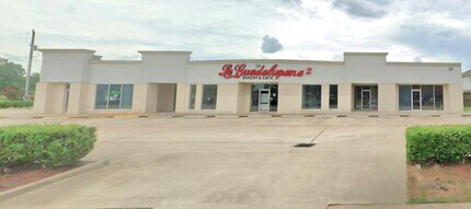 4690 Burke Rd, Pasadena, TX à louer Photo du bâtiment- Image 2 de 9