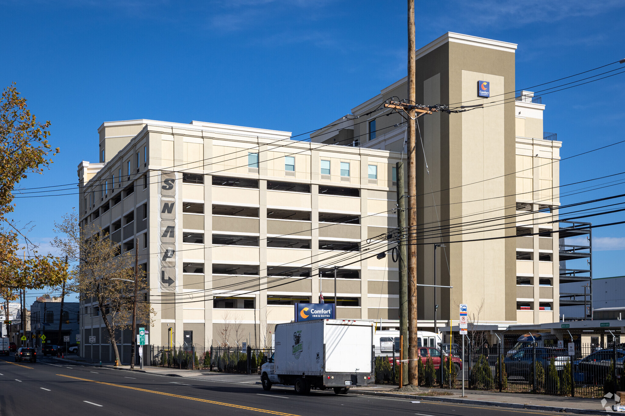 98 Frelinghuysen Ave, Newark, NJ for lease Primary Photo- Image 1 of 5