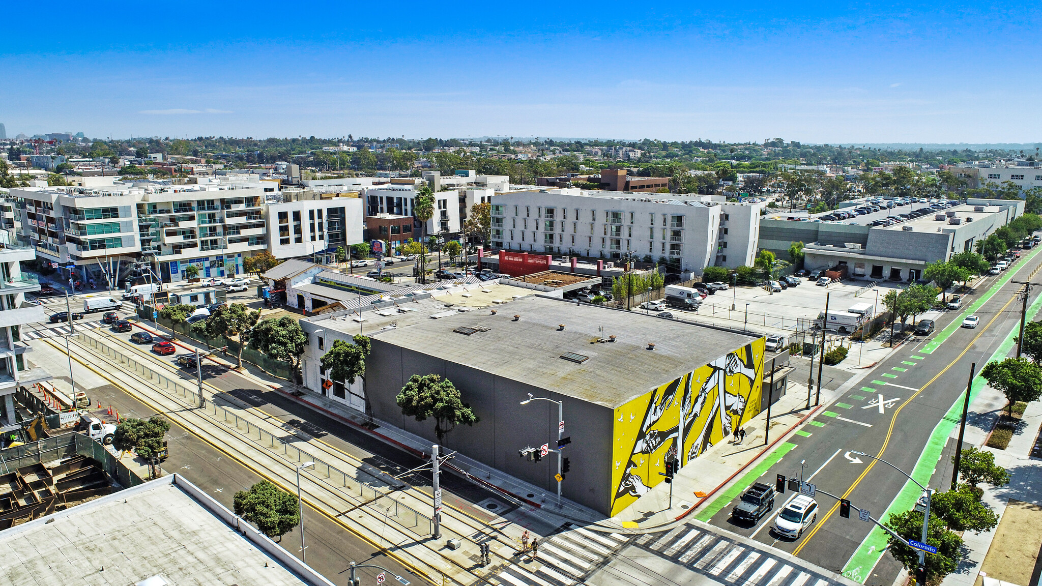 700-716 Colorado Ave, Santa Monica, CA for lease Building Photo- Image 1 of 10